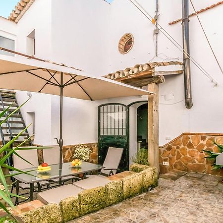 Pet Friendly Home In Hornachuelos With Kitchen エクステリア 写真