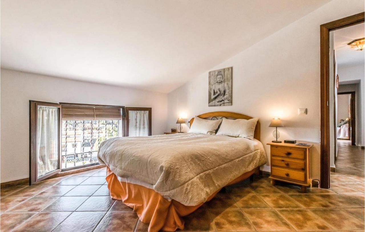 Pet Friendly Home In Hornachuelos With Kitchen エクステリア 写真