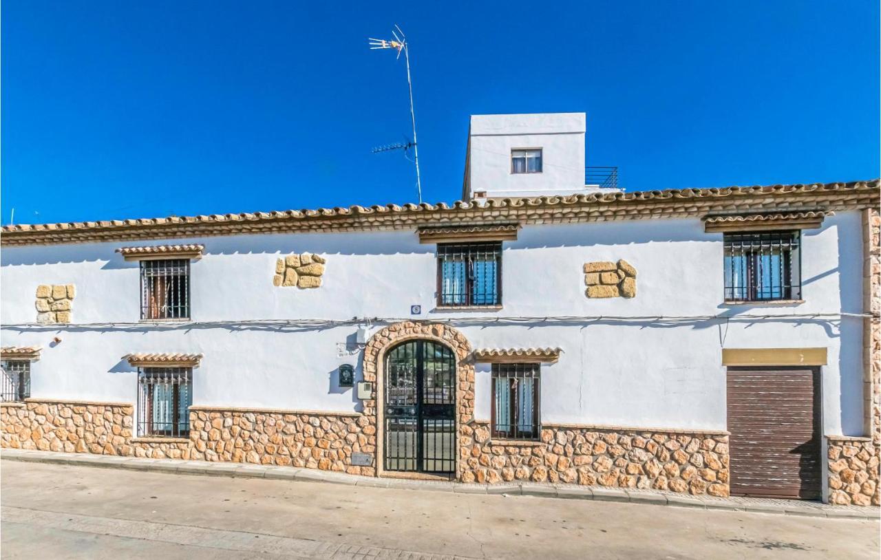 Pet Friendly Home In Hornachuelos With Kitchen エクステリア 写真