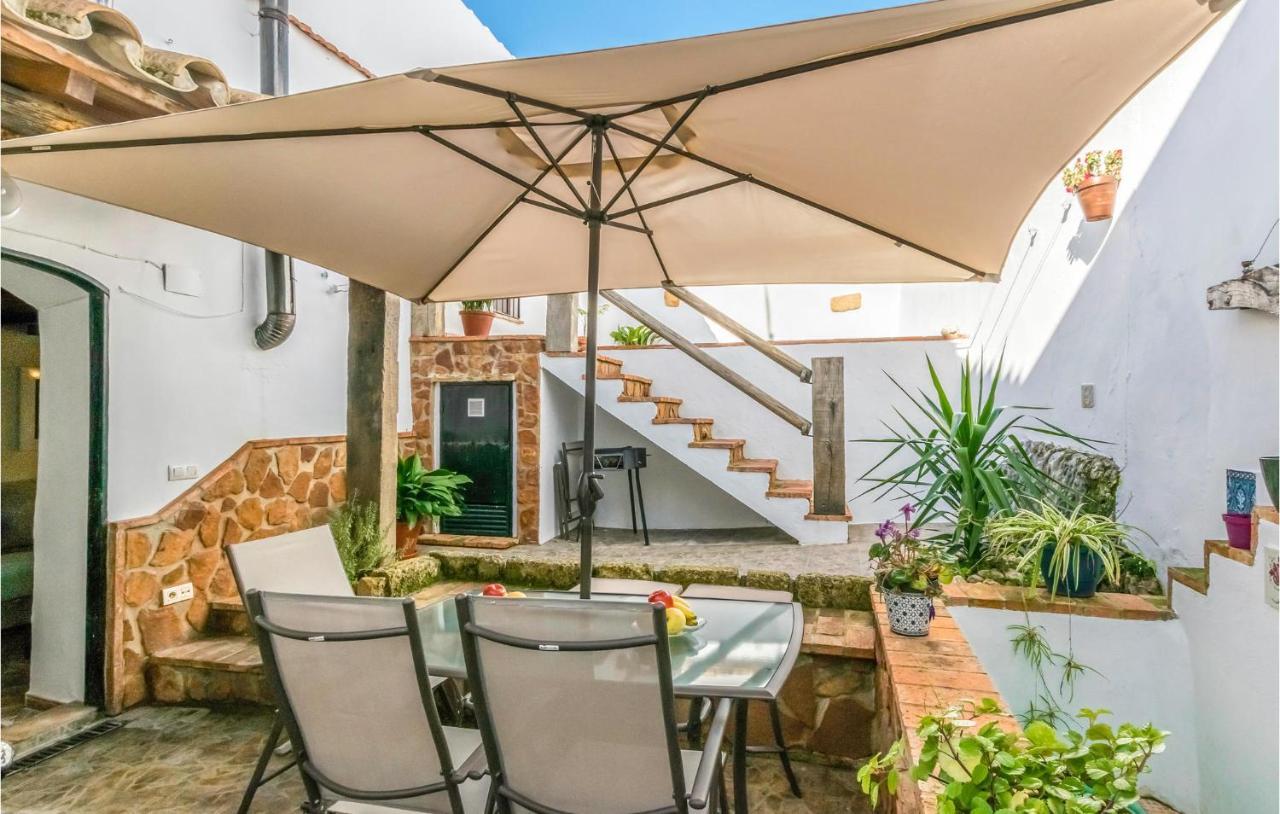 Pet Friendly Home In Hornachuelos With Kitchen エクステリア 写真