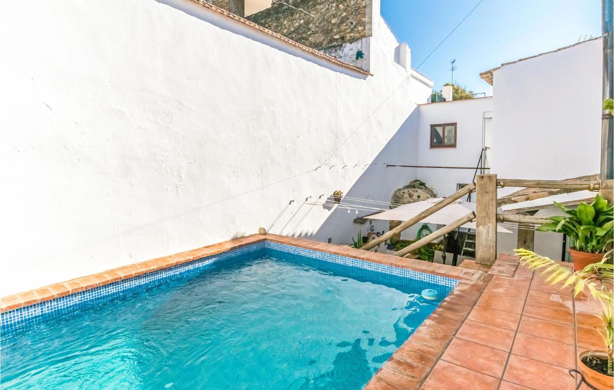 Pet Friendly Home In Hornachuelos With Kitchen エクステリア 写真